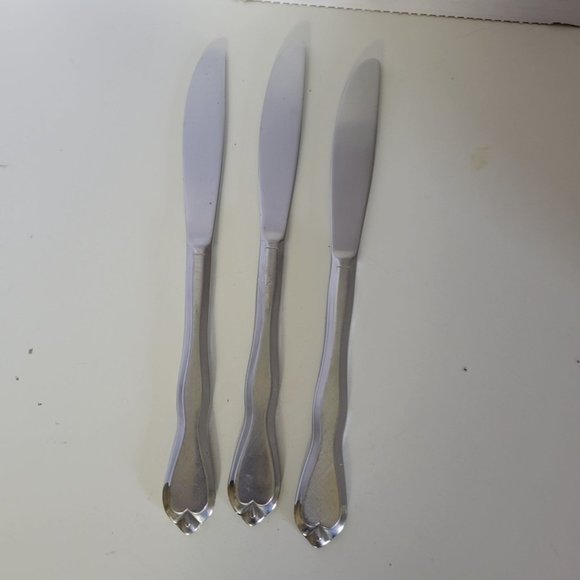 Cambridge Kimberly Stainless Steel Butter Knives Set of 3 - Picture 1 of 4